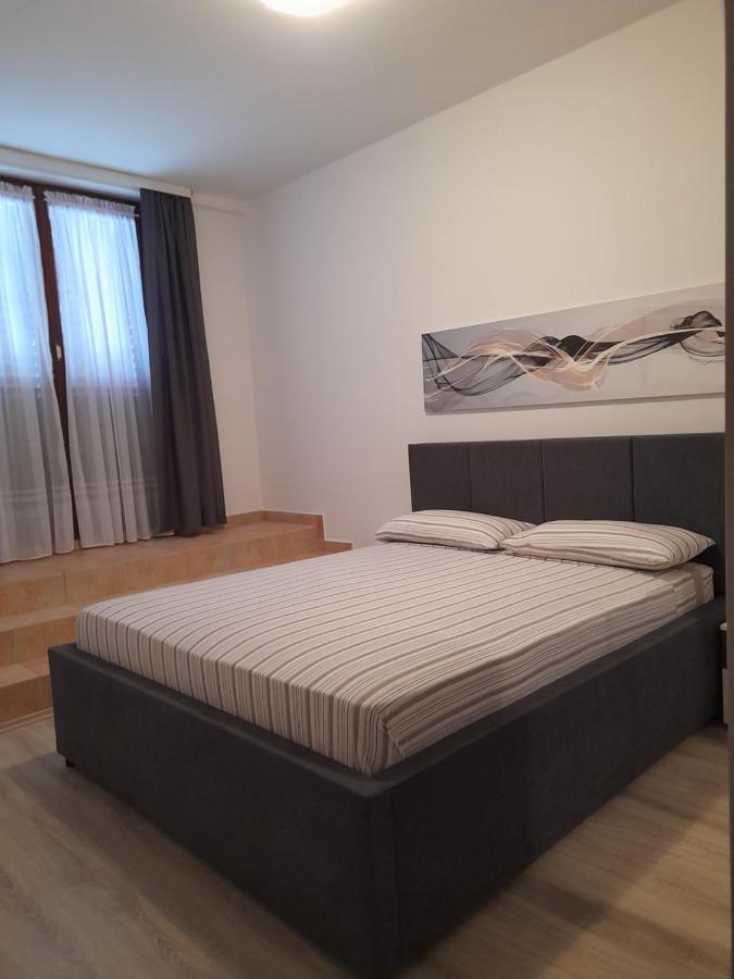 Villa Milan Vinkuran Buitenkant foto