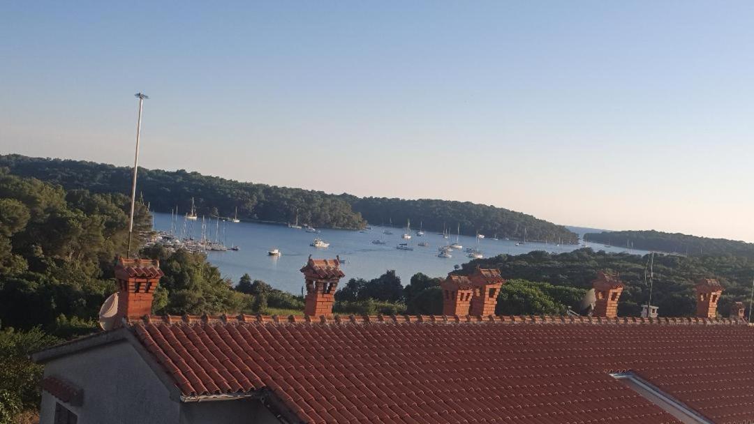 Villa Milan Vinkuran Buitenkant foto